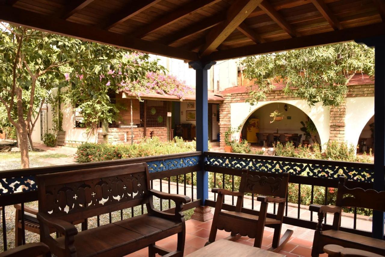 Hotel Y Restaurante Bienmesabe Santa Fe de Antioquia Exterior photo