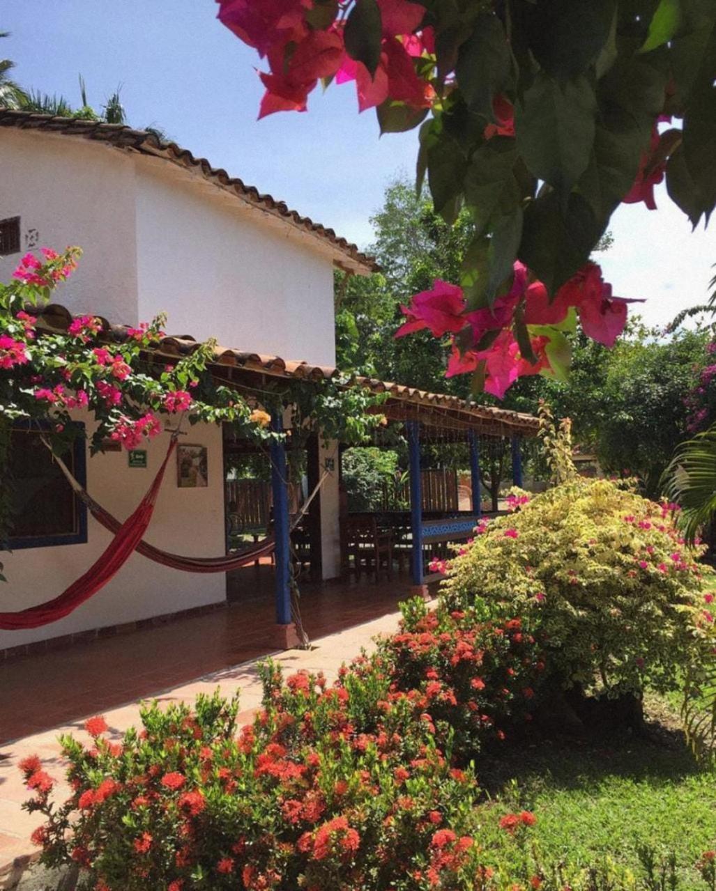 Hotel Y Restaurante Bienmesabe Santa Fe de Antioquia Exterior photo