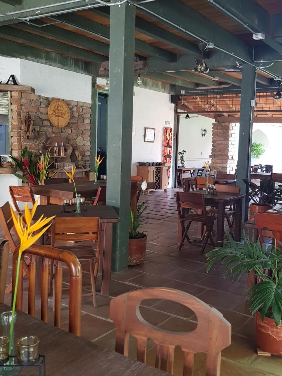 Hotel Y Restaurante Bienmesabe Santa Fe de Antioquia Exterior photo